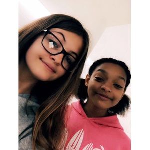 Meet your Posher, April